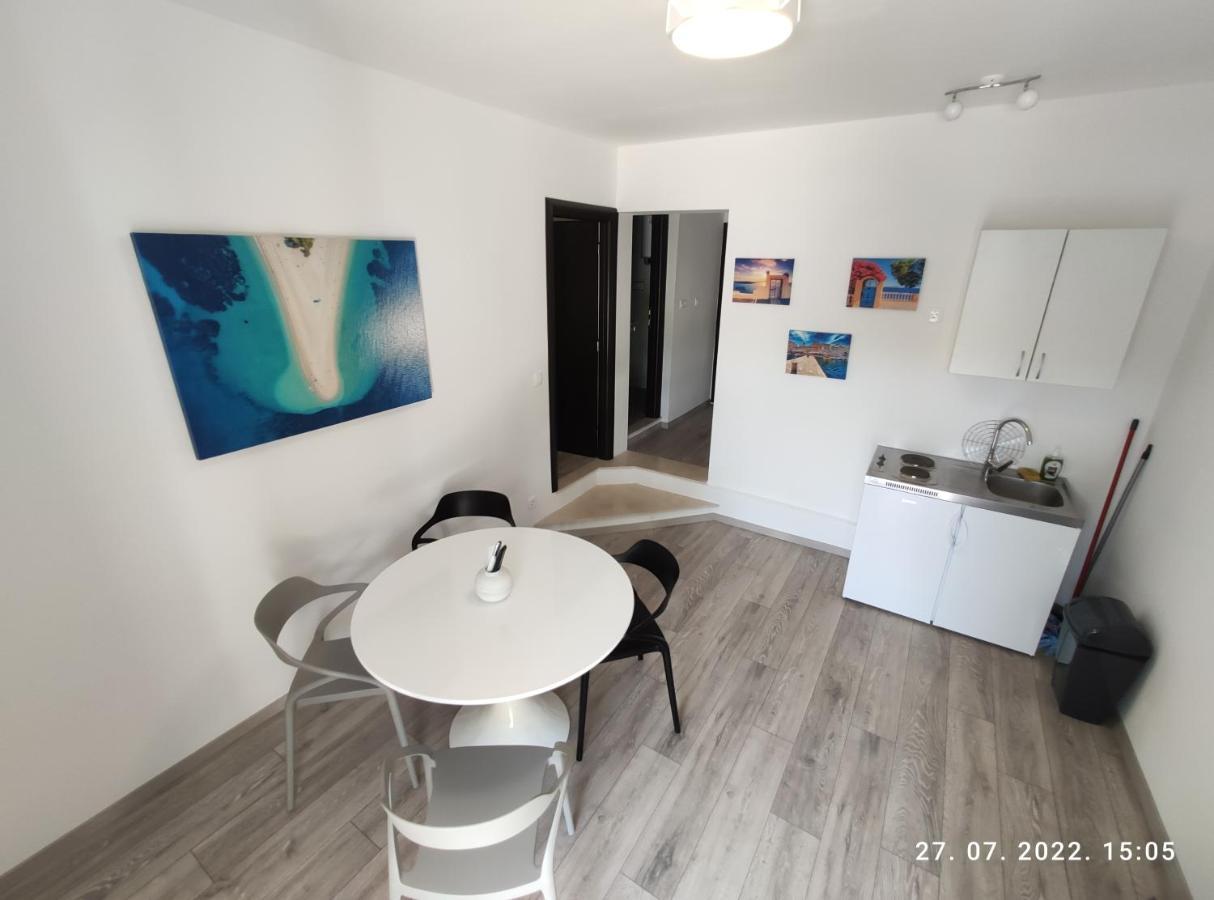 Aqua Apartments โอมิช ภายนอก รูปภาพ