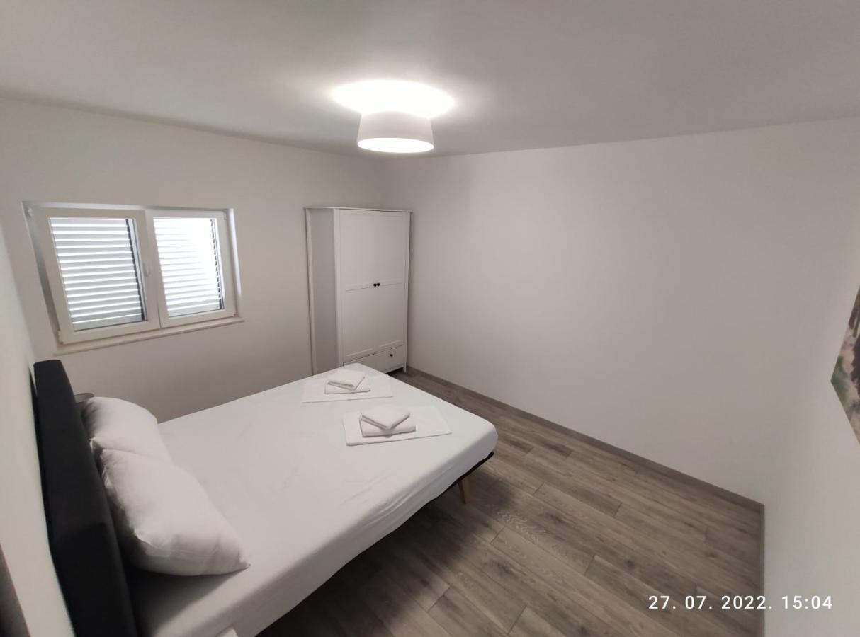 Aqua Apartments โอมิช ภายนอก รูปภาพ